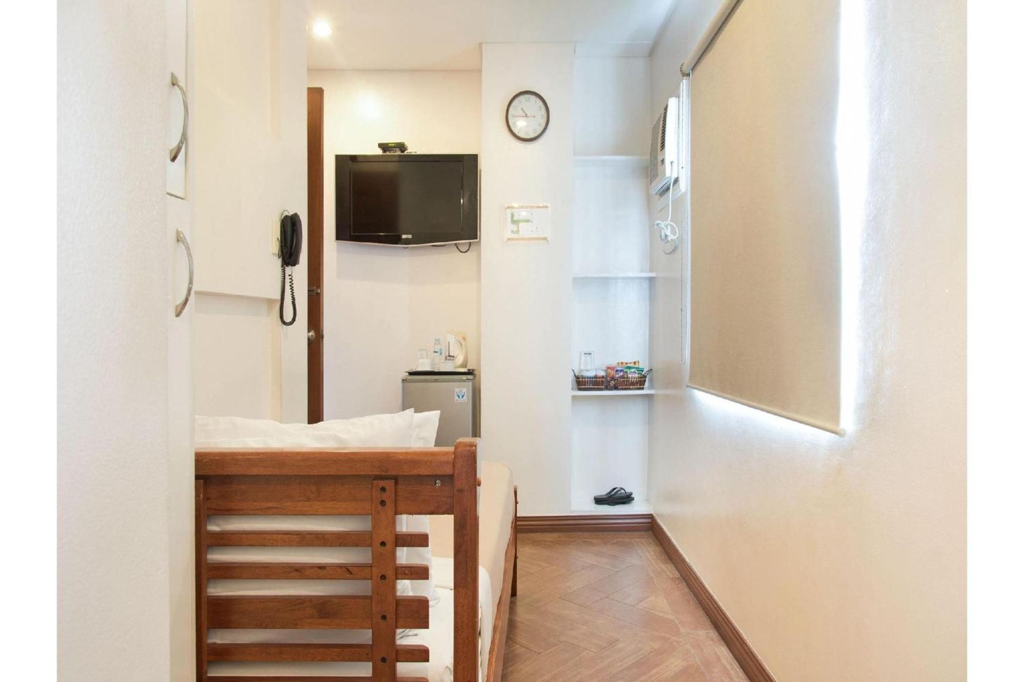 Townhouse Oak Avitel Hotel Near Osmena Highway, Pnr Pasay Station, Metro Manila Makati City Extérieur photo