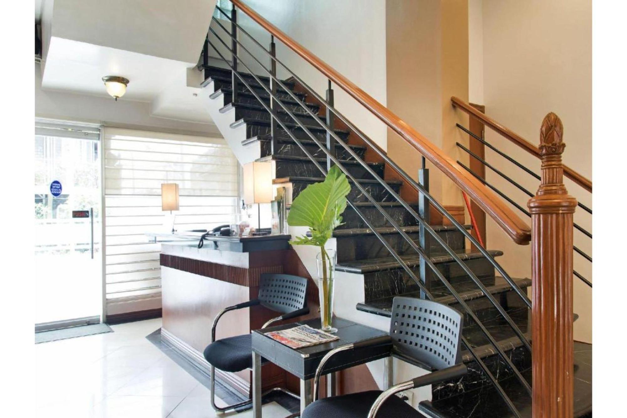 Townhouse Oak Metro Manila Near Osmena Highway Pnr Pasay Formerly Avitel Hotel Makati City Extérieur photo