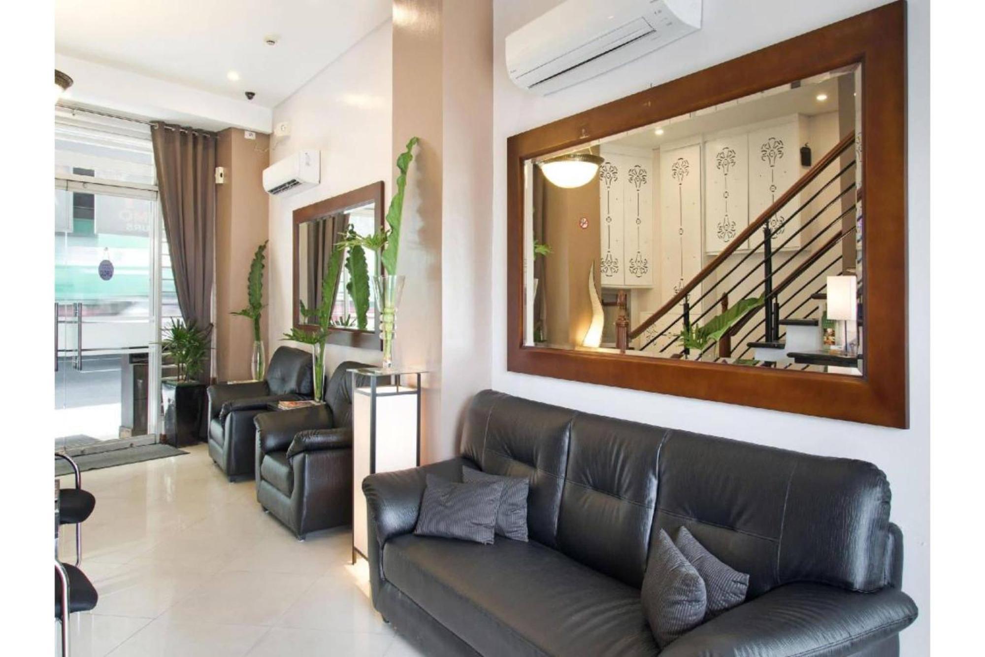 Townhouse Oak Avitel Hotel Near Osmena Highway, Pnr Pasay Station, Metro Manila Makati City Extérieur photo